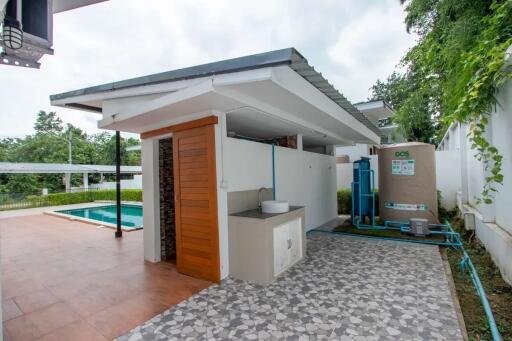 Pool House to Rent : Huai Sai Mae Rim