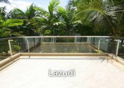 Modern 2 Storey 4 Bed Villa with Pool