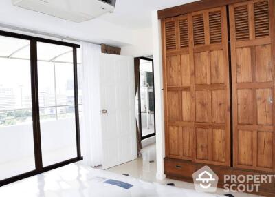 2-BR Condo at Diamond Tower Condominium near BTS Chong Nonsi