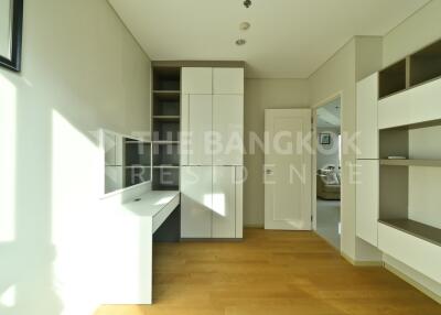 Villa Asoke BTS ASOKE 2 Bed 2 Bath  C2302060039