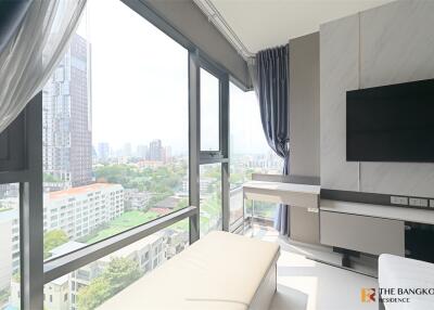 RHYTHM Sukhumvit 36-38 BTS THONG LO 2 Bed 2 Bath  C2305080102