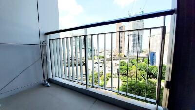 1-Bedroom Condo BTS Ekkamai Sukhumvit 42