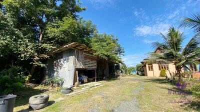 3 Bedroom House for Sale. Large land of 2 Rai 2 Ngan 38 wah. Paphai, Sansai ,Chiang Mai