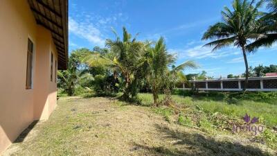 3 Bedroom House for Sale. Large land of 2 Rai 2 Ngan 38 wah. Paphai, Sansai ,Chiang Mai