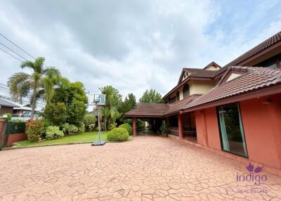 Grand 6 bedroom pool villa for sale in a great neighbourhood, Lanna Ville, near Meechok Plaza,  Sanphisuea, Muang ,Chiang Mai