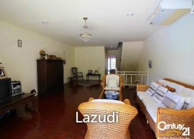 3 Bed Large Colonial Style Townhouse