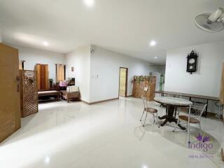 This lovely single storey home ,3 bedroom on 1 rai land in a semi rural area in San Kamphaeng, Chiang Mai