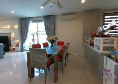 Modern 3 bedroom house for sale in Roachalia , Sanpakwan, Hangdong,Chiang Mai. Near Lanna International School.