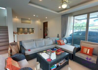 Modern 3 bedroom house for sale in Roachalia , Sanpakwan, Hangdong,Chiang Mai. Near Lanna International School.