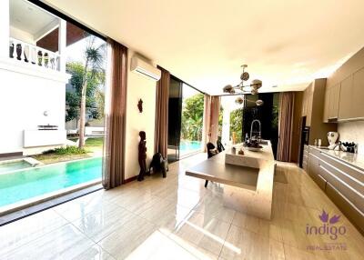 Luxury Custom-Built Pool Villa with 5 bedroom private swimming pool For Sale at Flora Ville, Chiang Mai