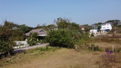 Land for sale in Muang Len, Sansai. Ideal for building a house.