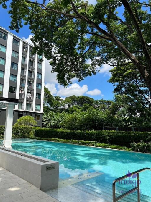 For Rent. Spacious light filled 1 bedroom corner unit with lovely open view. Escent Park Ville Great location at Central Festival Chiang Mai.