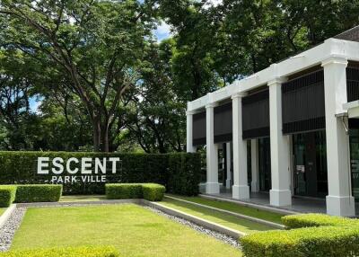 For Rent. Spacious light filled 1 bedroom corner unit with lovely open view. Escent Park Ville Great location at Central Festival Chiang Mai.