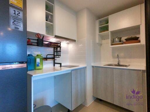 For Rent. Spacious light filled 1 bedroom corner unit with lovely open view. Escent Park Ville Great location at Central Festival Chiang Mai.