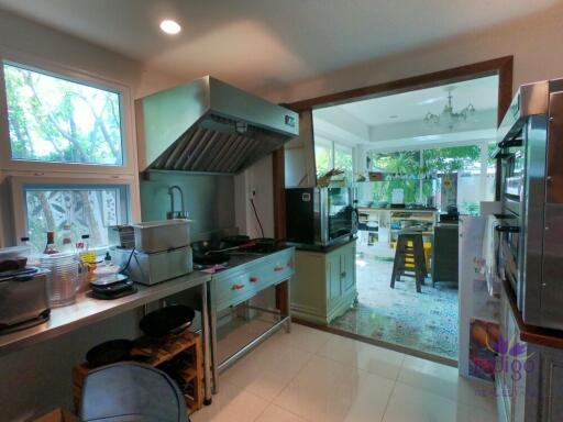 House for sale 5 bedroom near Meechock Plaza, Nongchom,Sansai,Chiang Mai