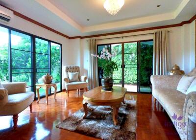 Attractive, classic-style residence with a private large garden in a peaceful neighbourhood close to Chiang Mai city.