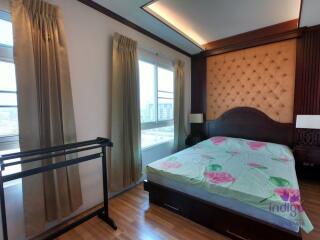 2 bedroom condo for sale at the Benefit condo1 , Sanphisuea, Muang ,Chiang Mai. Near Meechok, NIS.