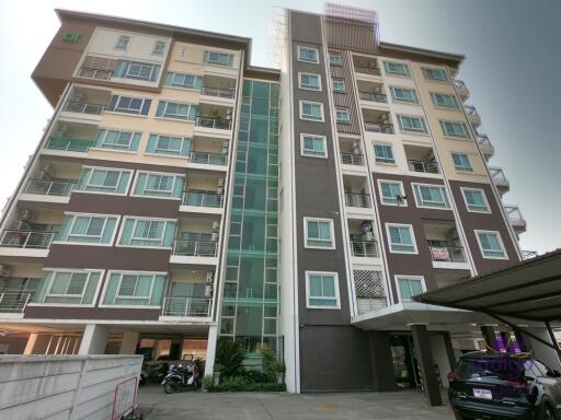 2 bedroom condo for sale at the Benefit condo1 , Sanphisuea, Muang ,Chiang Mai. Near Meechok, NIS.