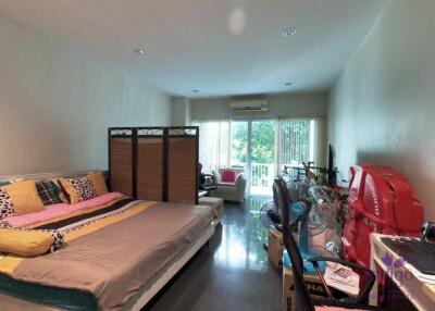 Investment opportunity! Well maintained and spacious studio apartment at Baan Suan Greenery Hill, Chang Phueak,Chiang Mai