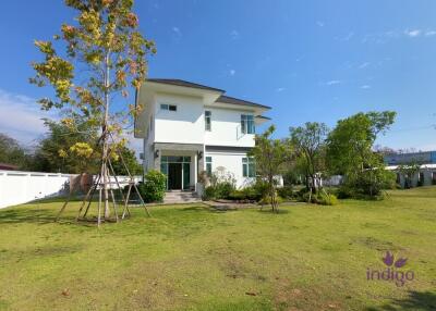 Brand new! Beautifully furnished 4 bedroom house for sale near Mae Jo Golf Course, Sansai, Chiang Mai.