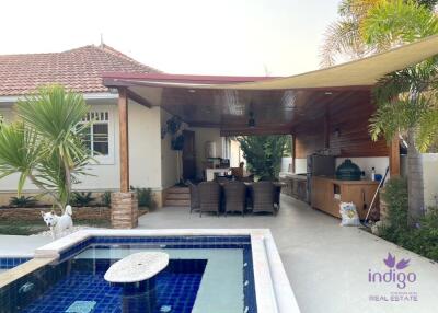 Beautiful 3 bedroom single storey pool villa with a large garden in a lovely gated community in San Kamphaeng, Chiang Mai