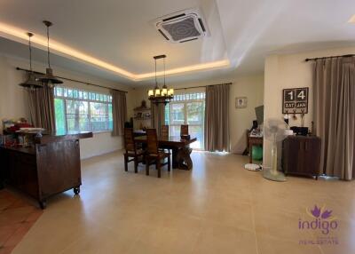 Beautiful 3 bedroom single storey pool villa with a large garden in a lovely gated community in San Kamphaeng, Chiang Mai