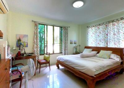 Very peaceful and quiet! Lovely 3 bedroom single storey home with a lovely and shady courtyard. Doi Saket, Chiang Mai.