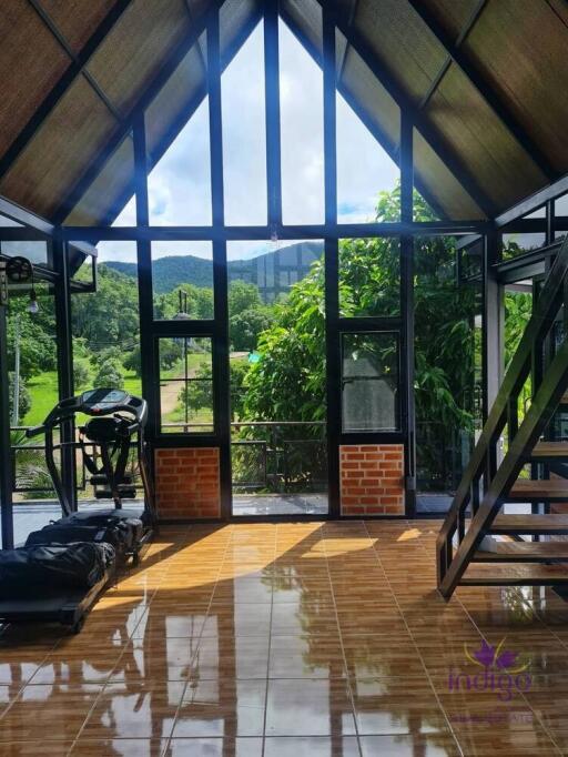 Beautiful property with 2 modern houses on a large plot of land in a semi-rural area in Doi saket, Chiang Mai.