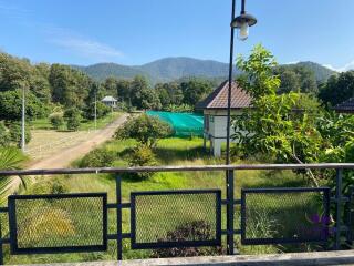 Beautiful property with 2 modern houses on a large plot of land in a semi-rural area in Doi saket, Chiang Mai.