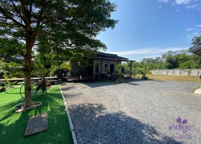 Beautiful property with 2 modern houses on a large plot of land in a semi-rural area in Doi saket, Chiang Mai.