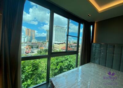 Brand new! Luxury 1 bedroom, beautifully furnished condo in the Night Bazaar Chiang Mai.