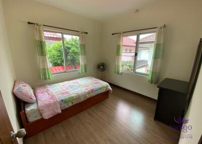 Lovely 3 bedroom well-maintained house in a family friendly community in San Kamphaeng