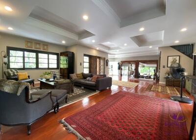 Splendid 5 rai property with an amazing 4 bedroom home, salt water pool and lake Doi Saket Chiangmai