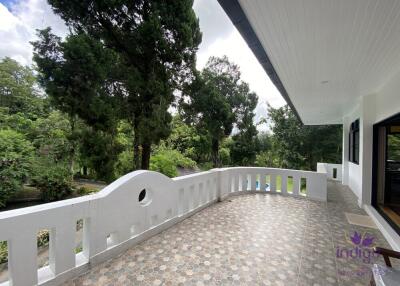 Splendid 5 rai property with an amazing 4 bedroom home, salt water pool and lake Doi Saket Chiangmai