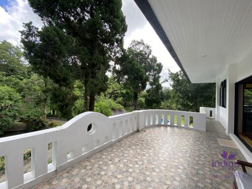 Splendid 5 rai property with an amazing 4 bedroom home, salt water pool and lake Doi Saket Chiangmai