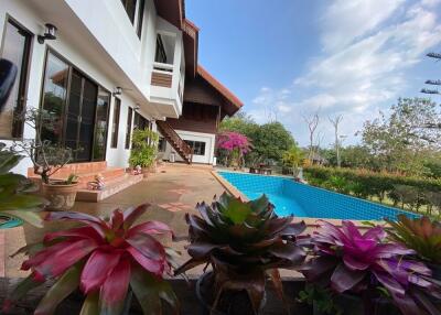 Large property on 4+ rai land for sale 6 bedrooms near Mae Jo University Sansai Chiangmai