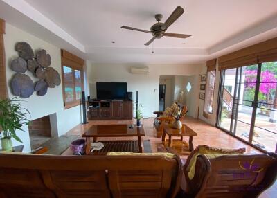 Large property on 4+ rai land for sale 6 bedrooms near Mae Jo University Sansai Chiangmai