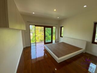 For Sale Lovely home on a large corner plot of 125 wah 4 bedroom 4 Bathroom at Hangdong Chiangmai