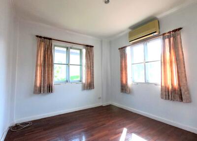 Comfortable 4 Bedroom Family Home in Land and Houses Sansai Chiang Mai