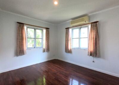 Comfortable 4 Bedroom Family Home in Land and Houses Sansai Chiang Mai