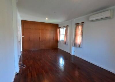 Comfortable 4 Bedroom Family Home in Land and Houses Sansai Chiang Mai