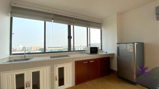 Newly Renovated Spacious 1 Bedroom Condo for Sale in Nimman. Great location in the heart of the city.