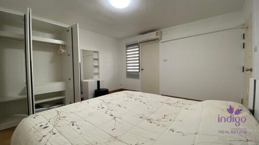 Newly Renovated Spacious 1 Bedroom Condo for Sale in Nimman. Great location in the heart of the city.