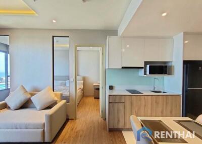 Ready to move in luxury condo in the heart of Pattaya