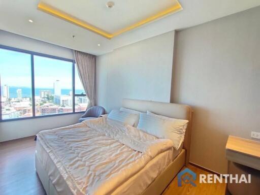 Ready to move in luxury condo in the heart of Pattaya