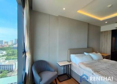 Ready to move in luxury condo in the heart of Pattaya