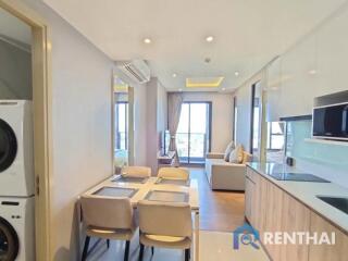 Ready to move in luxury condo in the heart of Pattaya