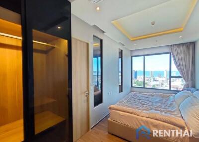 Ready to move in luxury condo in the heart of Pattaya