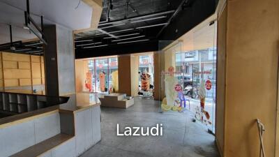 Prime Location Retail Space corner unit in Surawong