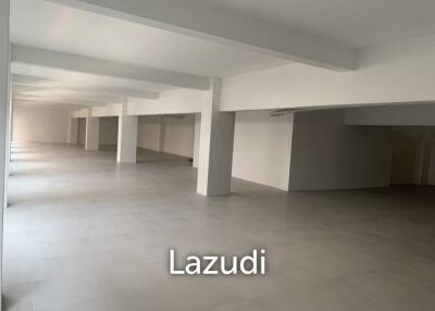 Premium Retail Space for rent in Surawong